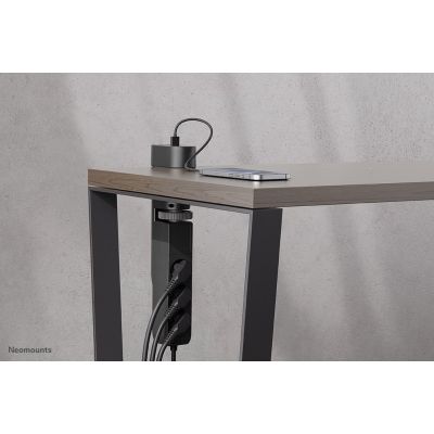 13. Neomounts DS22-840BL6 1,4 m 3-fach Steckdosenverteiler, für den Innenbereich, schwarz