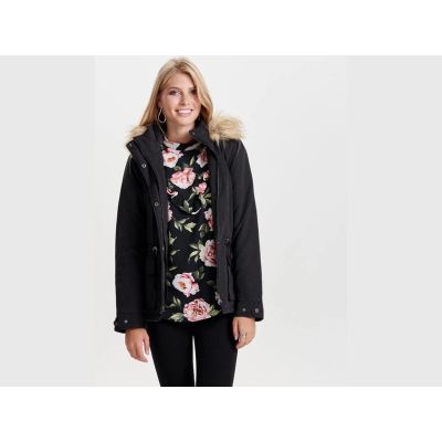 8. Only W 15136160 schwarze Jacke