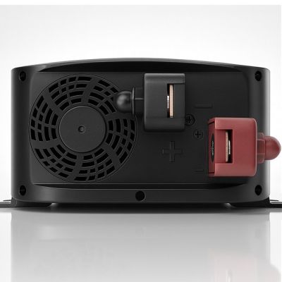 7. Intelligentes Qoltec Monolith-Ladegerät für LiFePO4-, AGM-, GEL- und SLA-Batterien | 10 A | 24 V