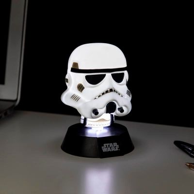 7. STAR WARS - LEUCHTENDE STORMTROOPER-FIGUR