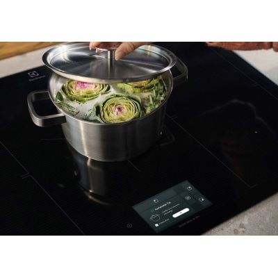 3. ELECTROLUX EIS77453 Sense Boil+Fry 68 cm Induktionskochfeld