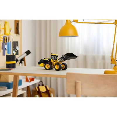 12. LEGO Technic 42209 – Volvo L120 Electric Radlader