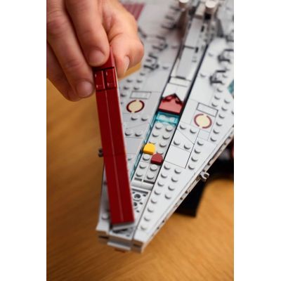 9. LEGO Star Wars 75441 Venator