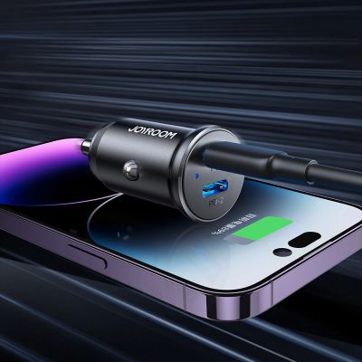 7. Joyroom JR-CCN06 30W 2x USB-C Mini-Autoladegerät aus Metall – Schwarz