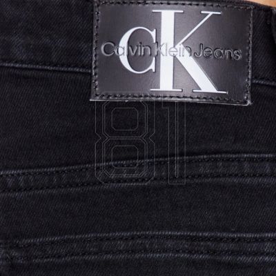 4. Calvin Klein Jeans Mom Jean W J20J221247