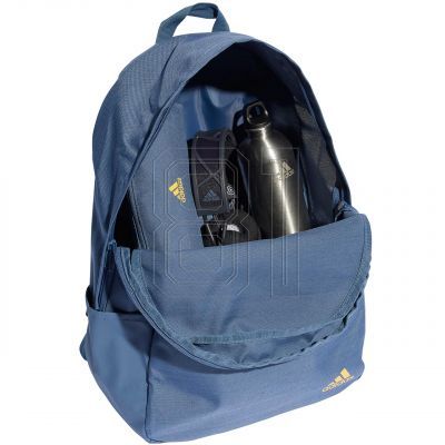 4. Adidas Classic Horizontal 3-Streifen Rucksack IR9838
