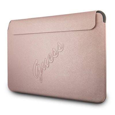 2. Guess Saffiano Script-Hülle für einen 13-Zoll-Laptop – Rosa
