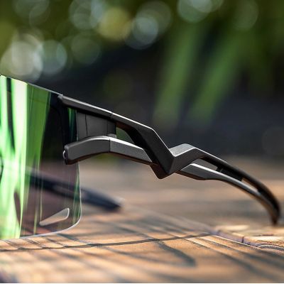 3. Rockbros Photochrome Fahrradbrille mit UV-Schutz und Korrektureinsatz - Transparent Schwarz