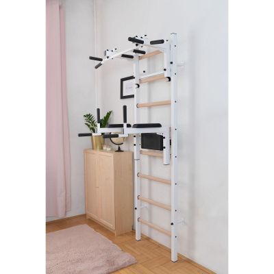 19. Turnwand-Stangen aus Holz und Metall mit Stange und Zubehörbank, 232W