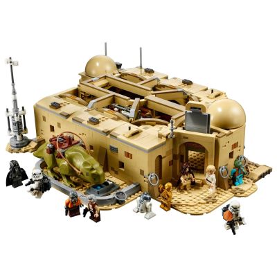 17. LEGO Star Wars 75290 Mos Eisley Cantina