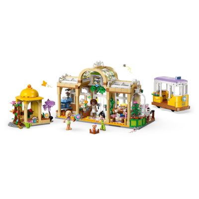 5. LEGO Friends 42671 Grünes Café und Blumengeschäft