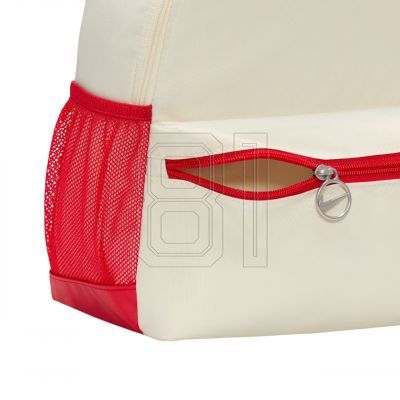 5. Nike Brasillia Mini-Rucksack creme FZ7222 113