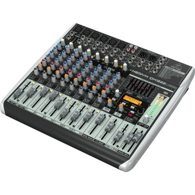 4. Behringer QX1222USB - Audiomixer