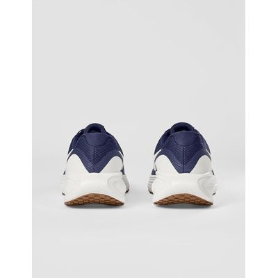2. NIKE REVOLUTION 8 (HJ9198-402)