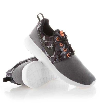 8. Nike Roshe One Print Jr 677782-004 Schuhe