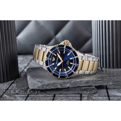 6. Herrenuhr EMPORIO ARMANI World Explorer AR11738 + Box