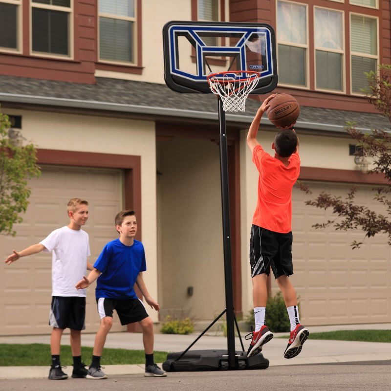 17. Lifetime 44" LOGAN 90819 Basketballständer
