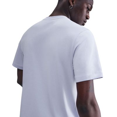 4. Nike NSW Club T-Shirt Herren Lavendel AR4997 057
