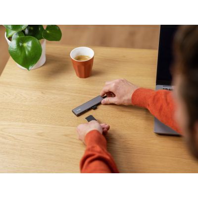 3. Vertrauen Sie dem HALYX FAST USB-C HUB KARTENLESER