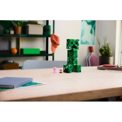 11. LEGO Minecraft 21276 Creeper