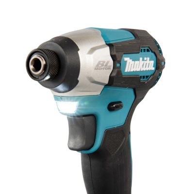 8. 18V 140Nm DTD157Z MAKITA Schlagschrauber