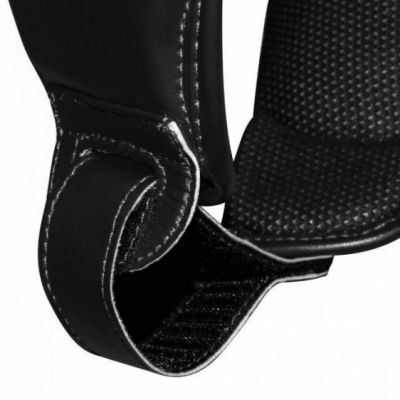 5. Adidas Hybrid 50 Boxhelm 02351-01M