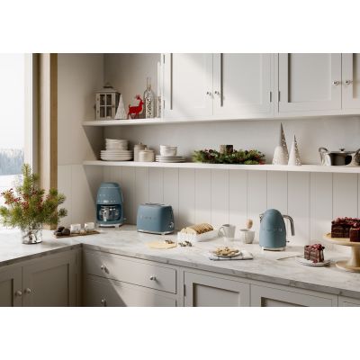 15. SMEG KLF03SBMEU Wasserkocher