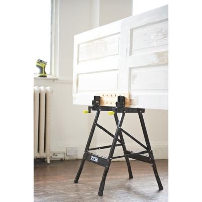 5. RYOBI RWB02 Tisch