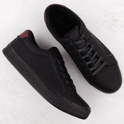 8. Isolierte Sneakers Big Star W OO274A462 INT2063B