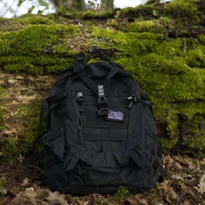 8. Offlander Survival Trekker 25L Rucksack OFF_CACC_34BK
