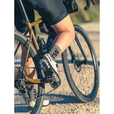 4. NORTHWAVE Hammer Plus Radschuhe Hellgrau