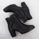 4. Schwarze Leder-Stiefeletten mit Blockabsatz Rieker Y2567-00