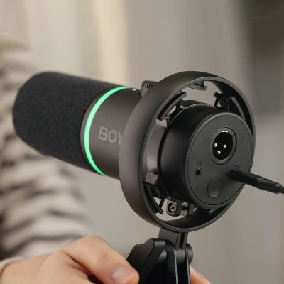 9. BOYA CastMic S60 Kabelgebundenes dynamisches Gaming-Mikrofon USB XLR – Schwarz