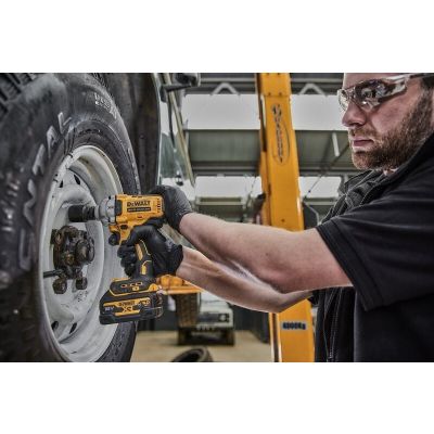 7. Schlagschrauber 1,/" 2x5Ah DCF891P2T DEWALT