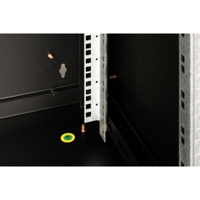 14. Einzigartiger 19-Zoll-Netzwerkschrank (16 HE) zur Wandmontage, 600 x 600 mm, Glastür, schwarz, ungeteilt, montiert, 100 kg