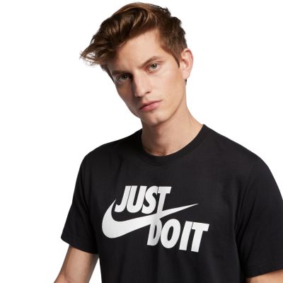 9. Nike Tee Just Do It Swoosh M AR5006-011