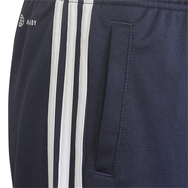 9. Adidas Designed 2 Move 3-Streifen Shorts Jr HN8544