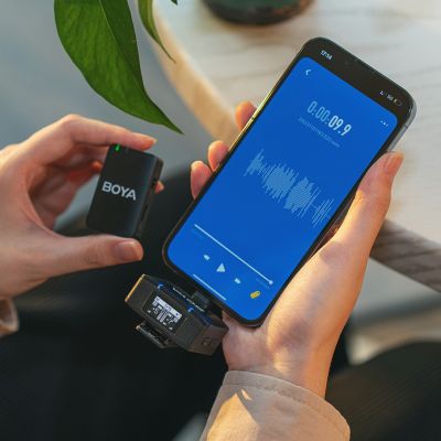 8. BOYA BOYAMIC 2-02 Drahtloses Lavalier-Mikrofon 2,4 GHz - Schwarz