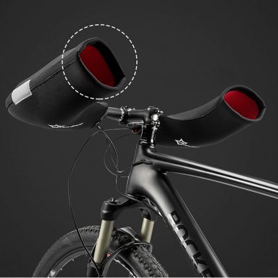 8. Rockbros D16-B Motorradkompatible, wind- und wasserdichte Lenkerhandschuhe – Schwarz