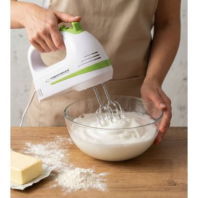 13. Esperanza Apple Pie Handmixer EKM011 (400W; weiß)