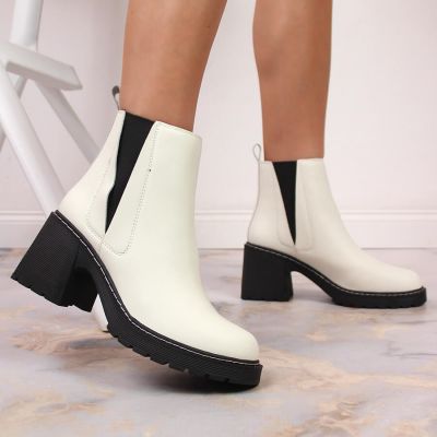 3. Artiker W HBH42 isolierte Schlupfstiefeletten