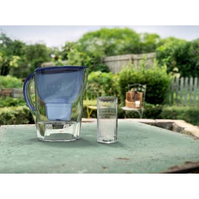 5. Brita Marella XL Filterkanne + 2 MaxtraPro PP-Kartuschen (3,5 l; blau)