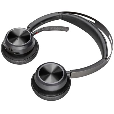 26. POLY Voyager Focus 2 USB-CC Headset mit USB-C/A-Adapter und Ladestation