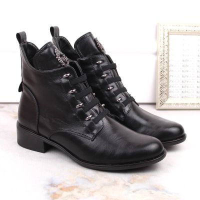 22. Jezzi W JEZ412A isolierte flache Stiefeletten, schwarz
