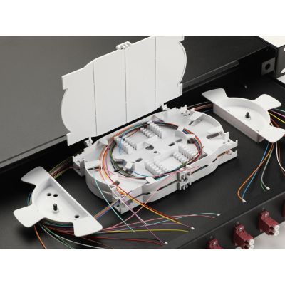 6. Equip 337204 1U Patchpanel