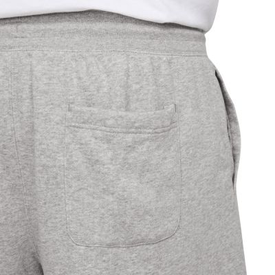 4. Nike Club Herrenshorts Grau FQ4950 063