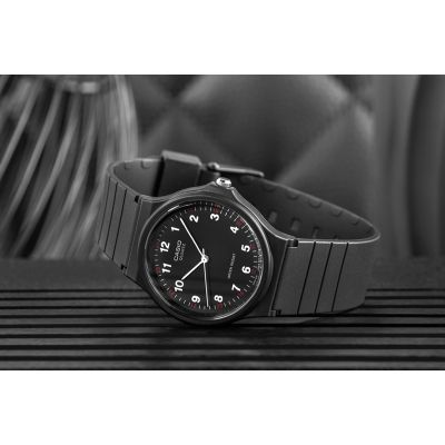 5. CASIO MQ-24-1BLLEG Uhr + Box