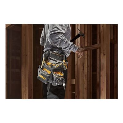2. DeWALT DWST40201-1 Werkzeugkoffer, schwarz, gelbe Plane