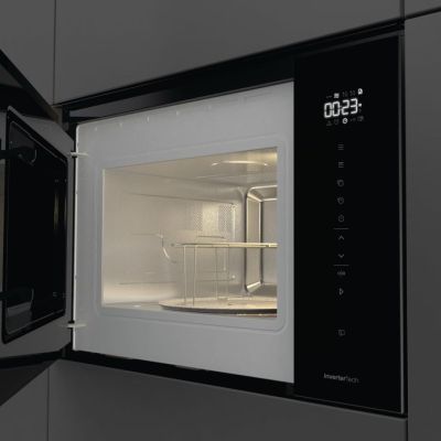 2. Hisense 742528 Mikrowellenofen, schwarz, Einbau-Mikrowellengrill, 25 l, 900 W