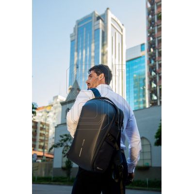 16. XD DESIGN BIZZ RUCKSACK SCHWARZ P/N: P705.931